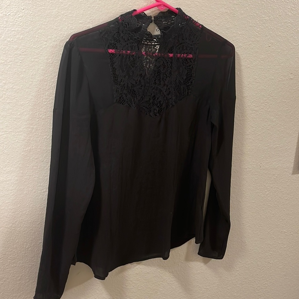 Express mock neck top, lace detail.